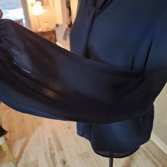 Michael Kors Blouse MEDIUM - Picture 5 of 6